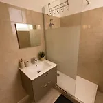 Apartment Escale Sereine A Lourdes, Calme Entre Gare Et Sanctuaire A Pied